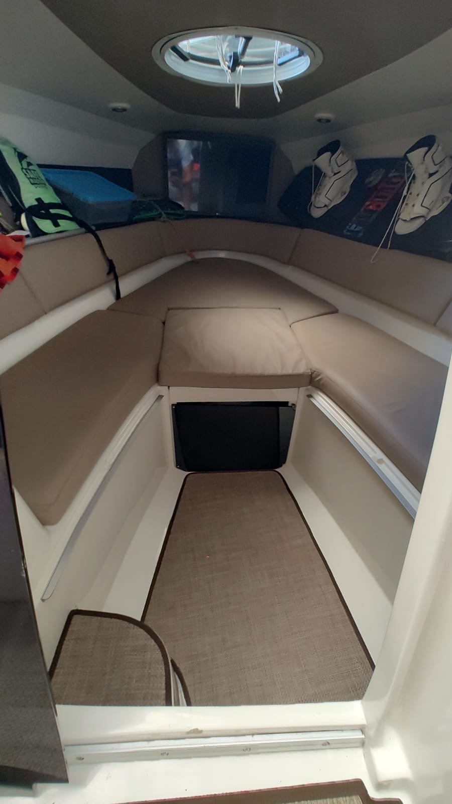 Quest 225 2023 Mercruiser 250 hp B III
